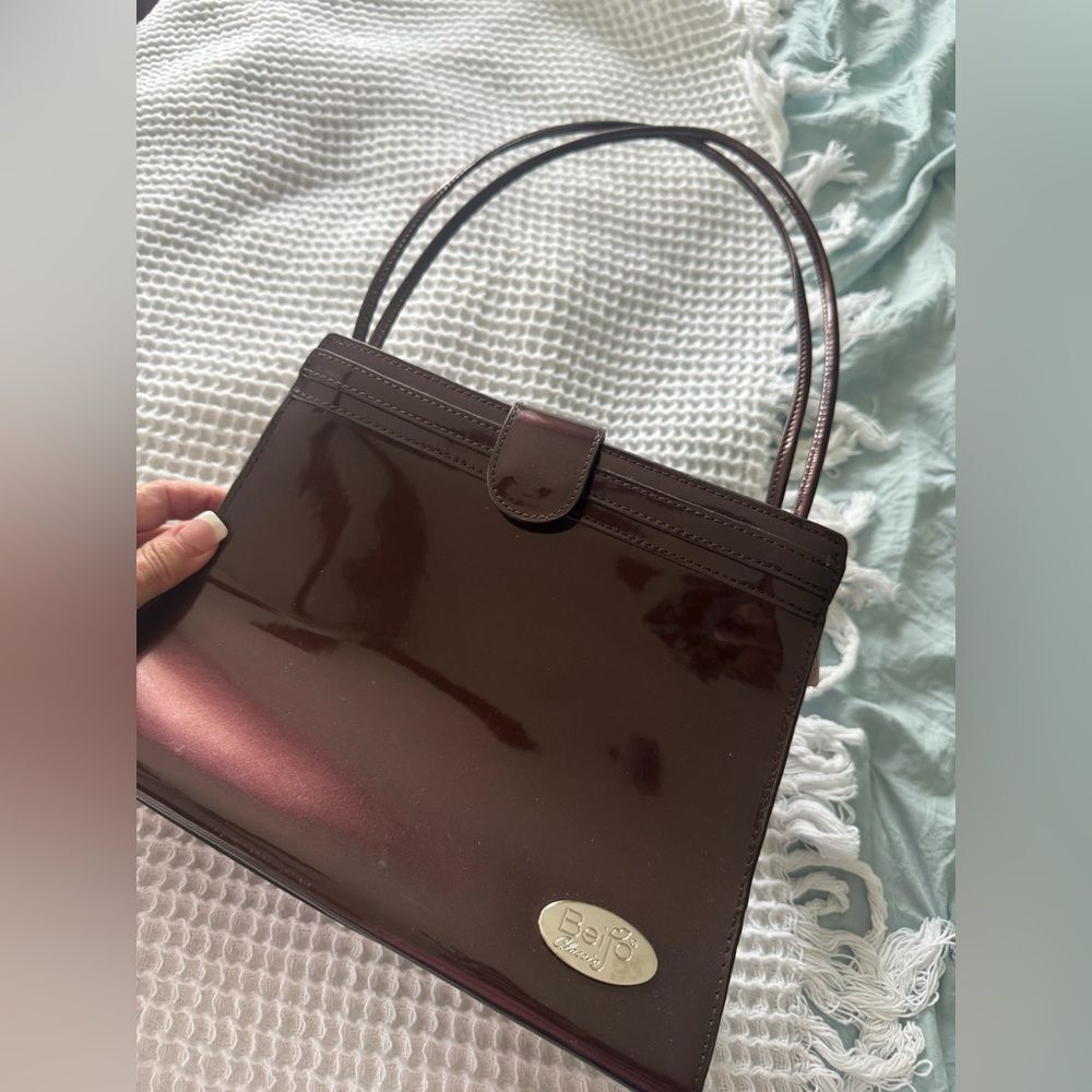 *Beijo* Triangle Bag Red Burgundy Brown Patent leather Handbag